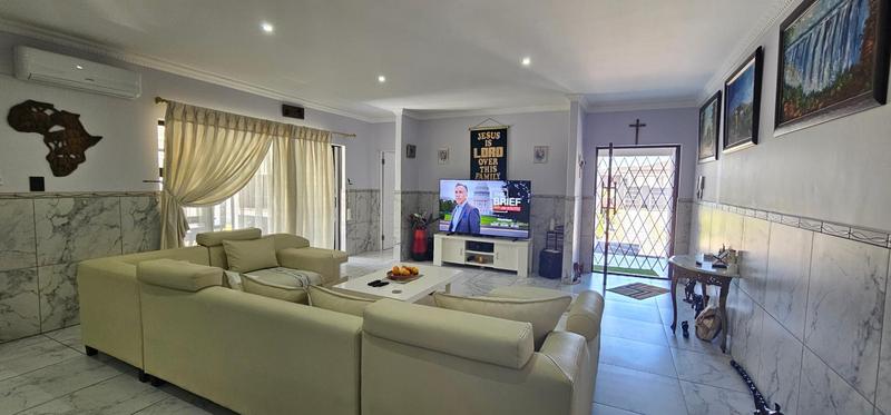 4 Bedroom Property for Sale in Country Club Western Cape